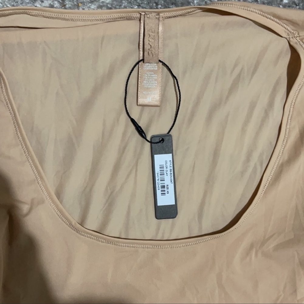 SKIMS Jelly Sheer Long Sleeve Bodysuit - Picture 8 of 8
